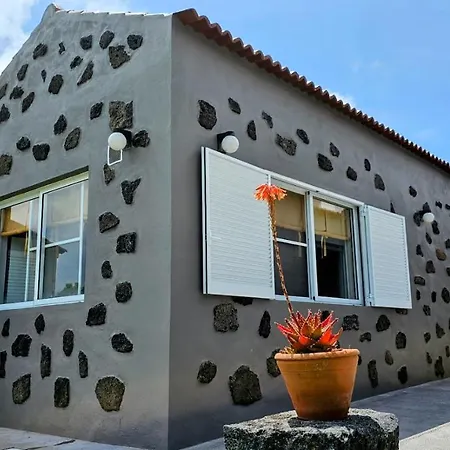 Adega Do Bisavo Ferienhaus *