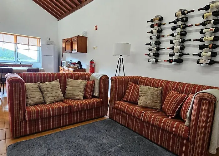 Adega Do Bisavô * Santa Cruz da Graciosa